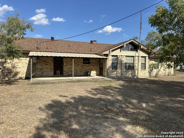 Listing photo id 5 for 496 County Road 347