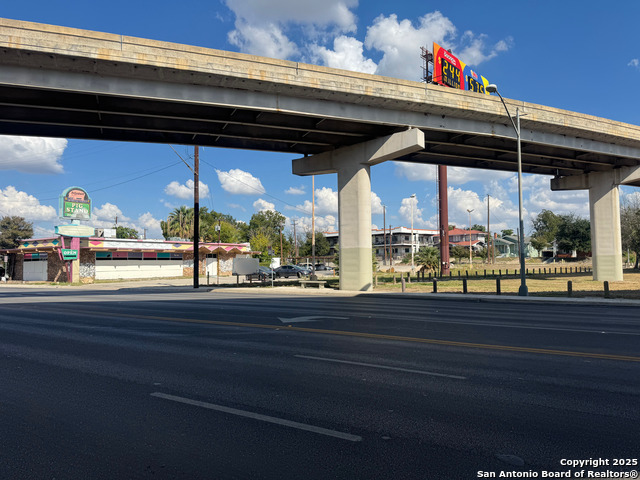 Listing photo id 0 for 1418 Broadway