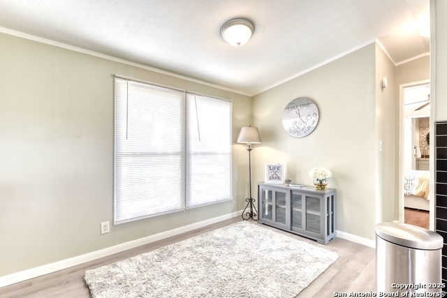 Image 14 of 43 For 805 Lakeview Loop