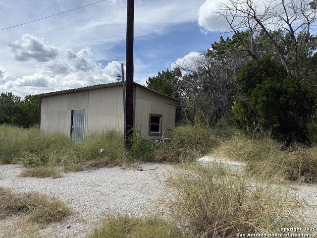 Details for 18637 County Road 371, Rio Medina, TX 78066