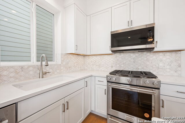 Image 8 of 16 For 895 N Academy