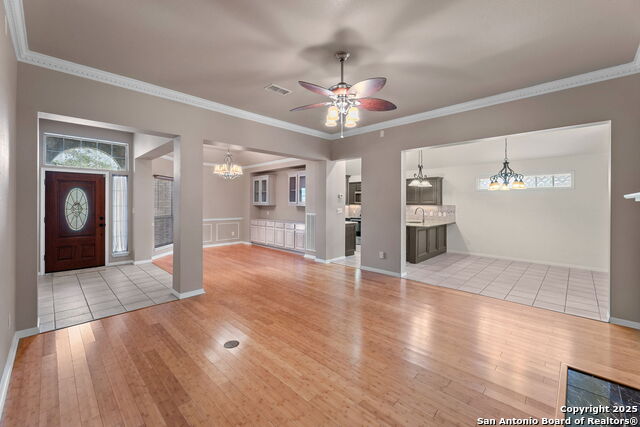 Image 10 of 32 For 215 Bonner Blvd