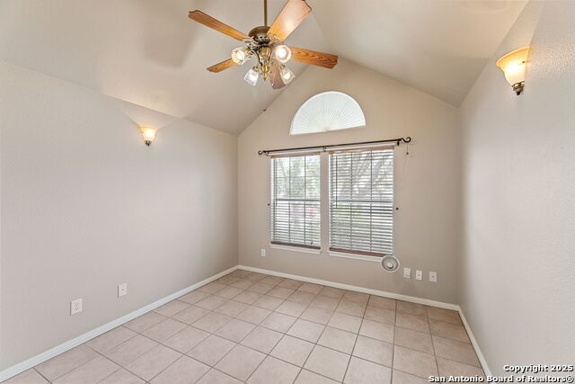 Image 11 of 32 For 215 Bonner Blvd