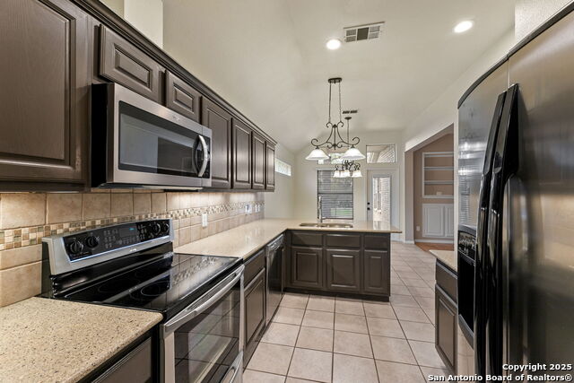 Image 27 of 32 For 215 Bonner Blvd