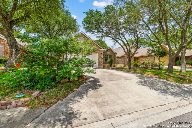 Image 3 of 32 For 215 Bonner Blvd