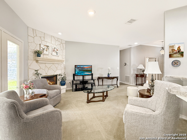 Listing photo id 1 for 2004 Athens  