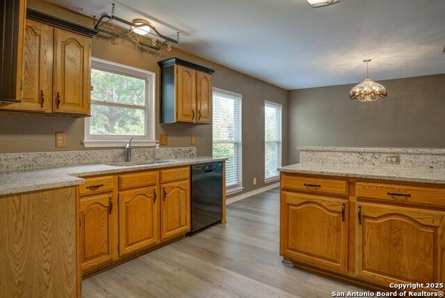 Image 10 of 27 For 13703 Stony Forest Dr
