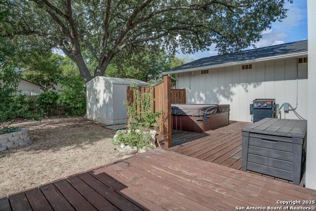 Image 21 of 27 For 13703 Stony Forest Dr