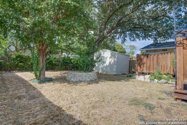 Image 25 of 27 For 13703 Stony Forest Dr