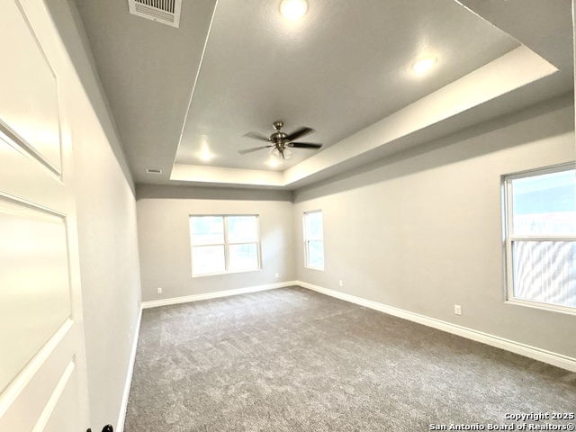 Listing photo id 7 for 102 Lemonwood Ave