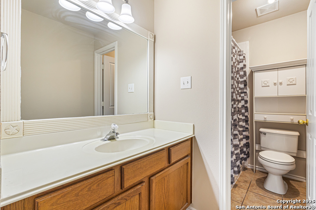 Image 18 of 24 For 21715 Cliff View Dr.