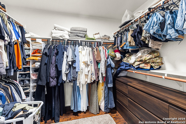 Listing photo id 21 for 139 Kildeer Creek