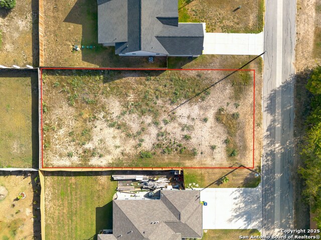 Listing photo id 6 for 766 Utopia Blvd