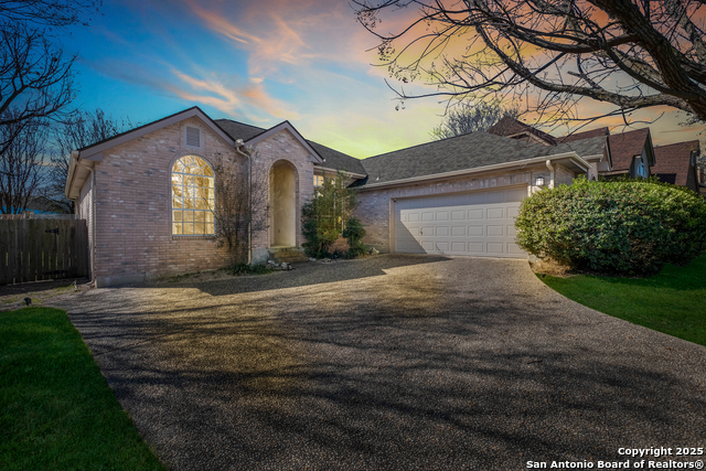 Image 2 of 25 For 610 Lightstone