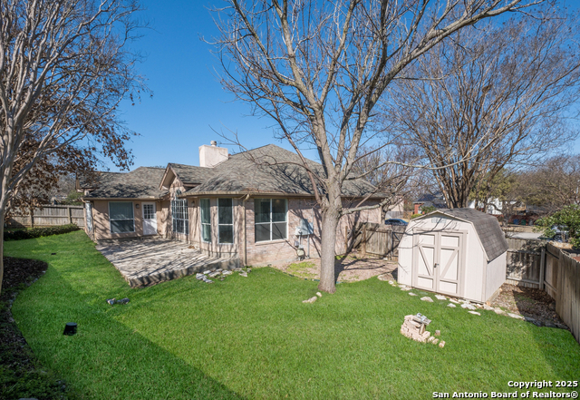 Image 24 of 25 For 610 Lightstone