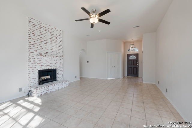 Image 6 of 25 For 610 Lightstone