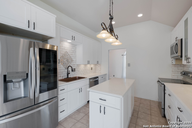 Image 9 of 25 For 610 Lightstone