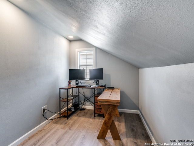 Image 10 of 28 For 3907 Southern Sky