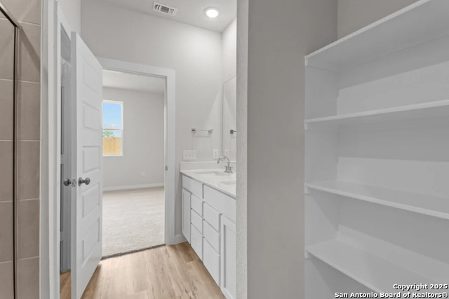 Listing photo id 7 for 10739 Fairchild Way