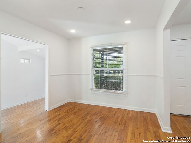 Image 10 of 40 For 338 Brees Blvd