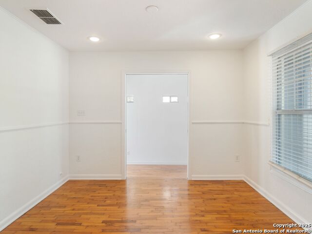 Image 12 of 40 For 338 Brees Blvd