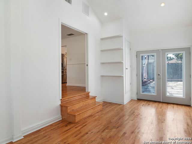 Image 15 of 40 For 338 Brees Blvd