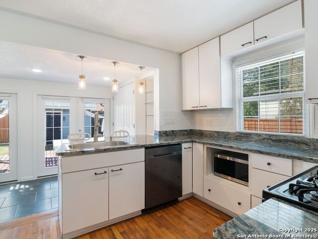 Image 20 of 40 For 338 Brees Blvd