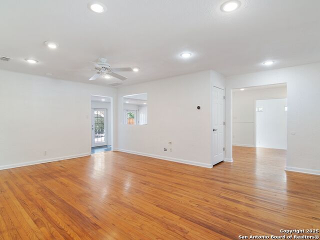 Image 23 of 40 For 338 Brees Blvd