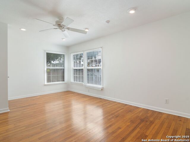 Image 28 of 40 For 338 Brees Blvd