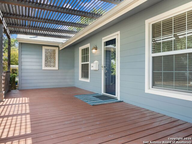 Image 5 of 40 For 338 Brees Blvd