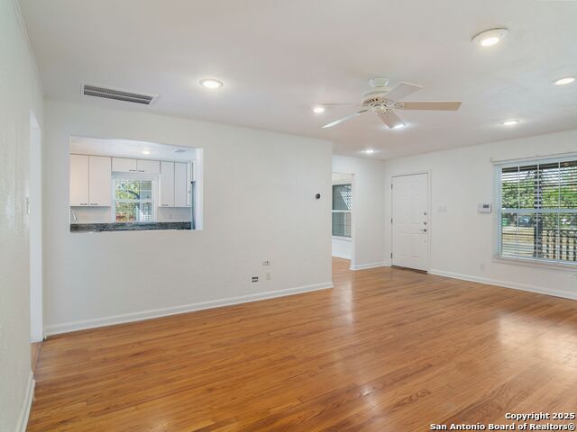 Image 6 of 40 For 338 Brees Blvd