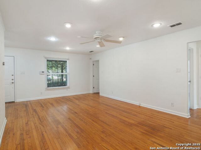 Image 7 of 40 For 338 Brees Blvd