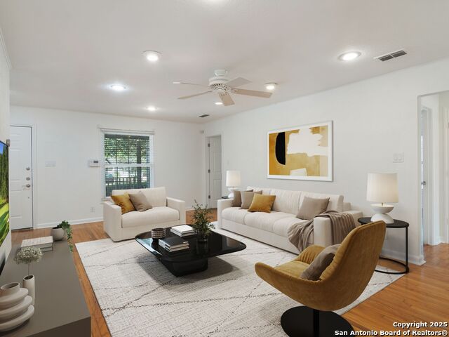 Image 8 of 40 For 338 Brees Blvd