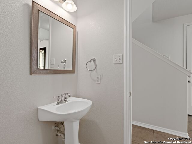 Image 16 of 32 For 4219 Woodbridge Way