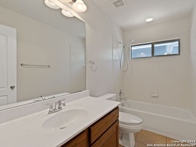 Image 23 of 32 For 4219 Woodbridge Way