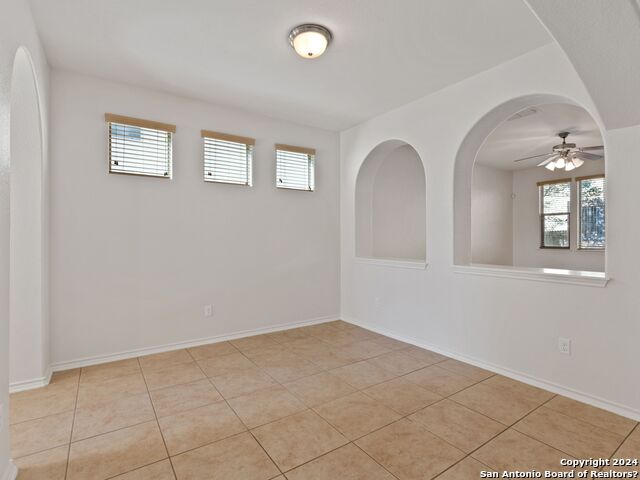 Image 5 of 32 For 4219 Woodbridge Way