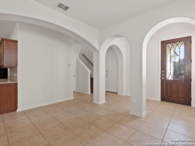 Image 7 of 32 For 4219 Woodbridge Way