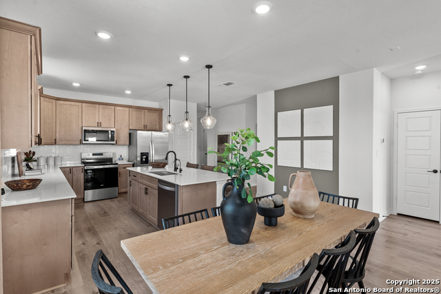 Image 17 of 28 For 435 Nightingale Avenue