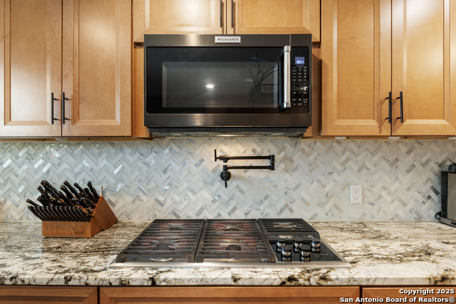 Image 17 of 48 For 106 County Road 6611