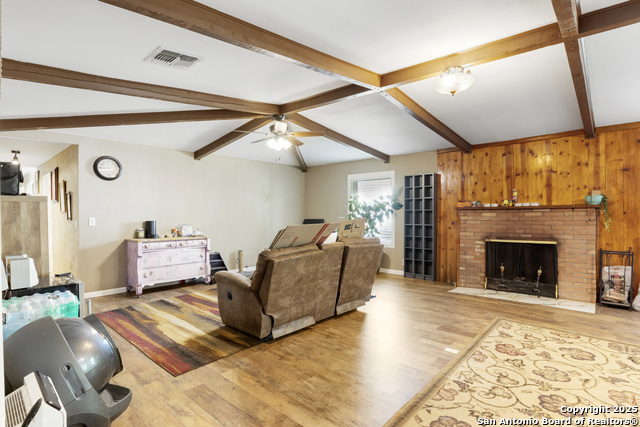 Image 18 of 48 For 106 County Road 6611