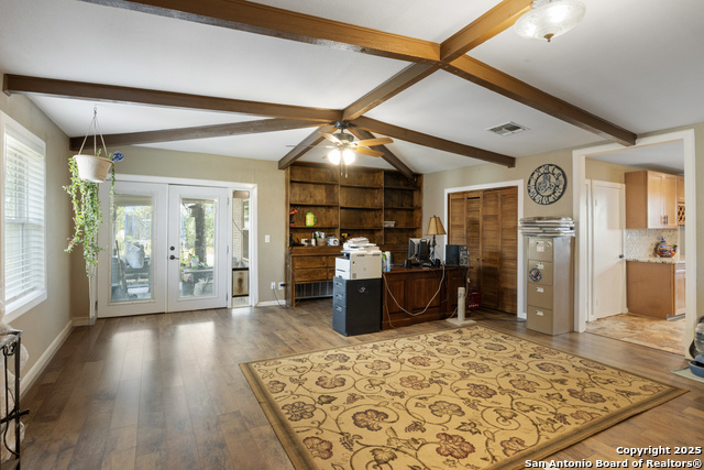 Image 21 of 48 For 106 County Road 6611