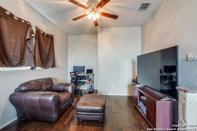Image 14 of 21 For 4011 Ashleaf Pecan