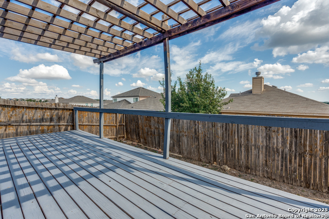 Image 5 of 21 For 4011 Ashleaf Pecan