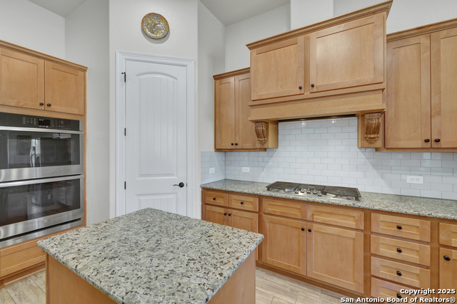 Image 13 of 51 For 1987 Appellation