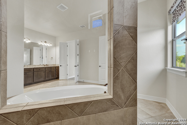 Image 22 of 51 For 1987 Appellation