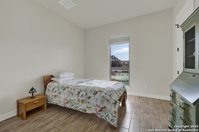 Image 24 of 51 For 1987 Appellation