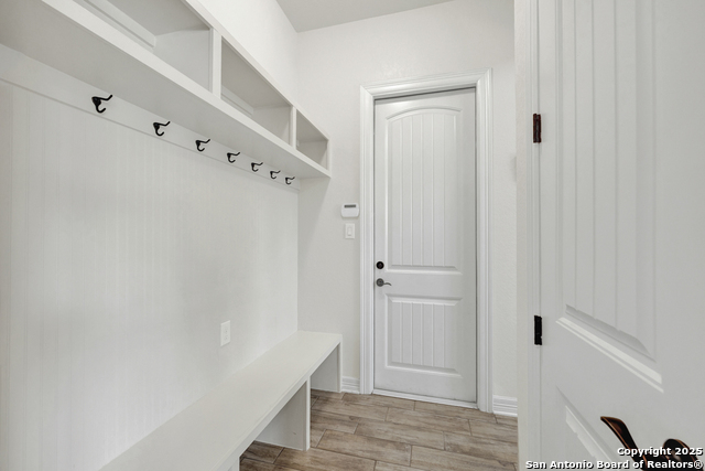 Image 28 of 51 For 1987 Appellation