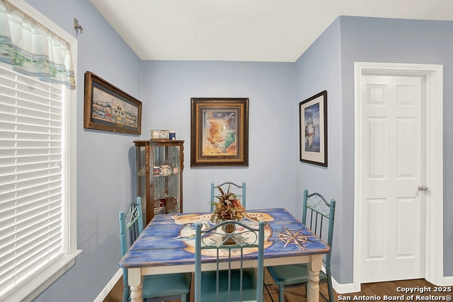 Image 12 of 41 For 201 Ridge Harbor Dr