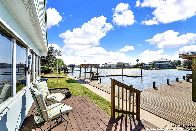 Image 33 of 41 For 201 Ridge Harbor Dr