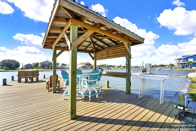 Image 37 of 41 For 201 Ridge Harbor Dr